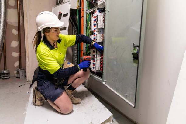 Best Affordable Emergency Electrician  in Burleson, TX